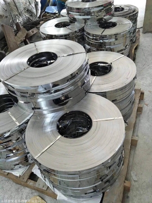 उच्च गुणवत्ता वाले स्टेनलेस स्टील कॉइल GOST JIS ASTM 304 321H 347 ग्रेड 1000mm 1219mm चौड़ाई